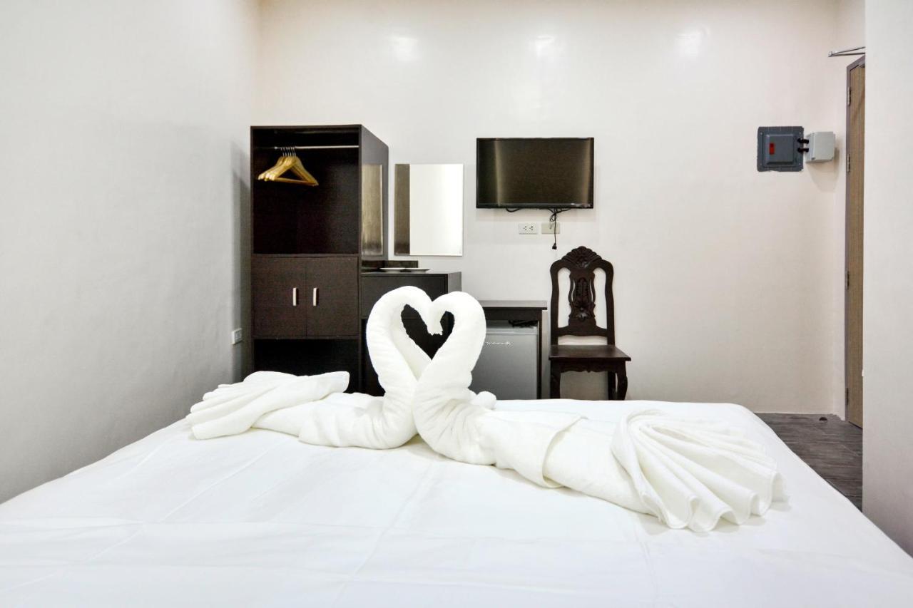 Emerald Island Hotel Balabag  Luaran gambar